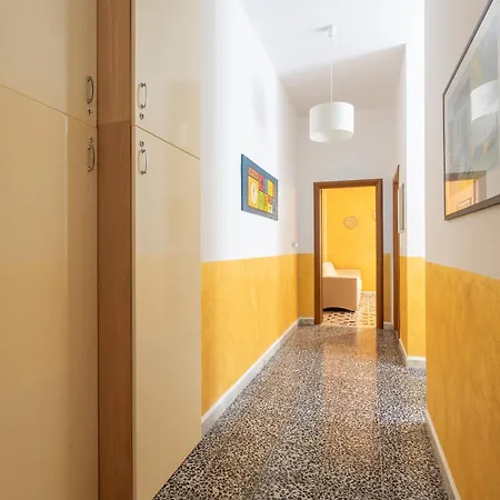 Casa Erika - With Garden, Parking And Wifi *