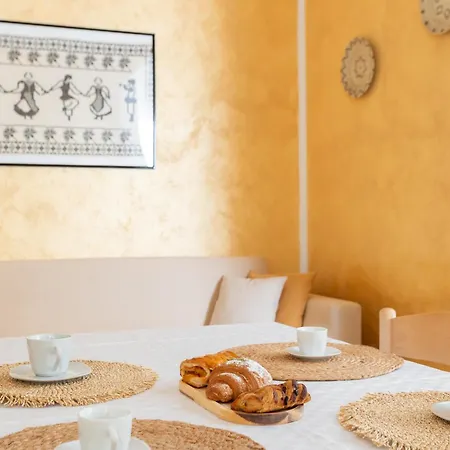 Casa Erika - With Garden, Parking And Wifi Διαμέρισμα Pula