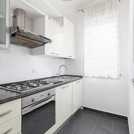 Casa Erika - With Garden, Parking And Wifi