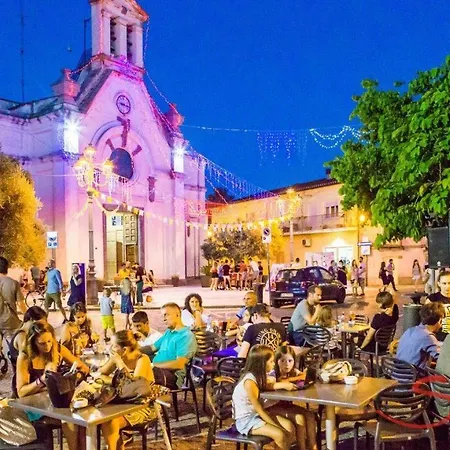 Casa Erika - With Garden, Parking And Wifi