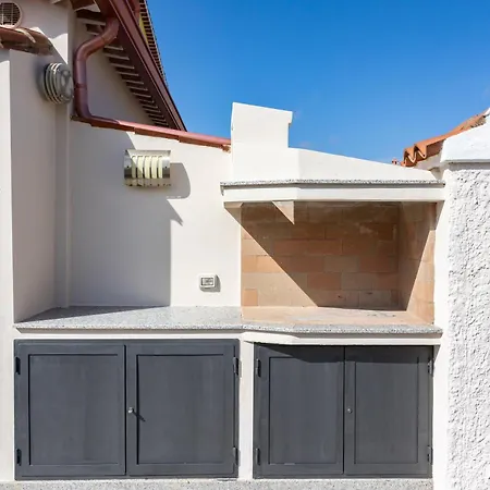 Lägenhet Casa Erika - With Garden, Parking And Wifi