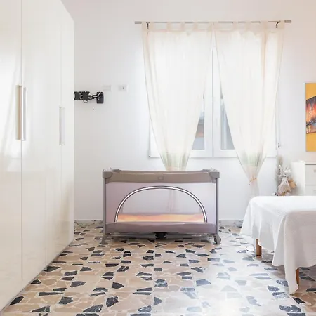 Casa Erika - With Garden, Parking And Wifi Apartmán *