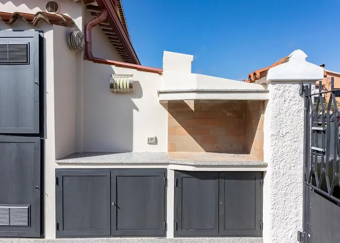 Apartamento Casa Erika - With Garden, Parking And Wifi