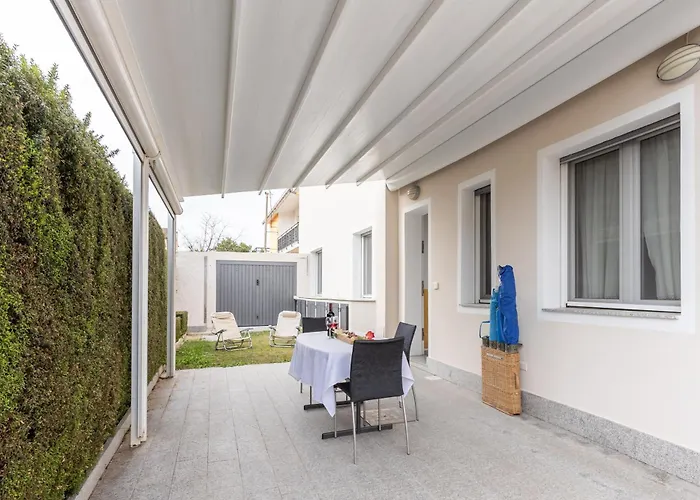 Casa Erika - With Garden, Parking And Wifi Appartement
